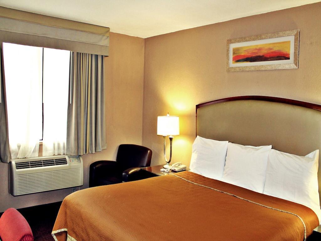 The Inn At Alamo / Riverwalk / Convention Center سان أنطونيو الغرفة الصورة