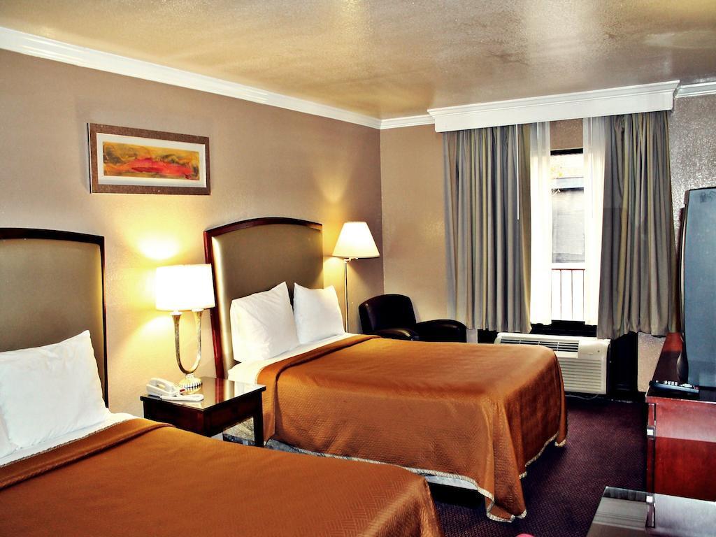 The Inn At Alamo / Riverwalk / Convention Center سان أنطونيو الغرفة الصورة