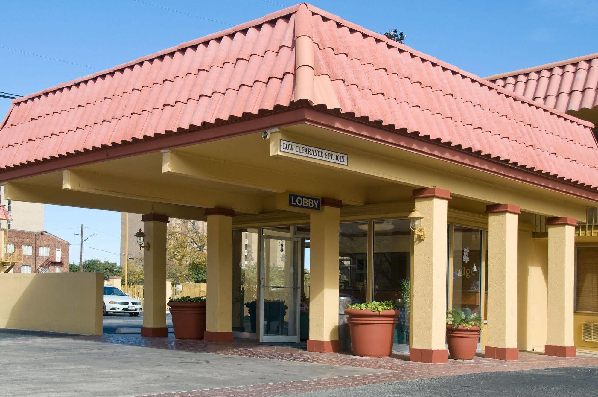 The Inn At Alamo / Riverwalk / Convention Center سان أنطونيو المظهر الخارجي الصورة