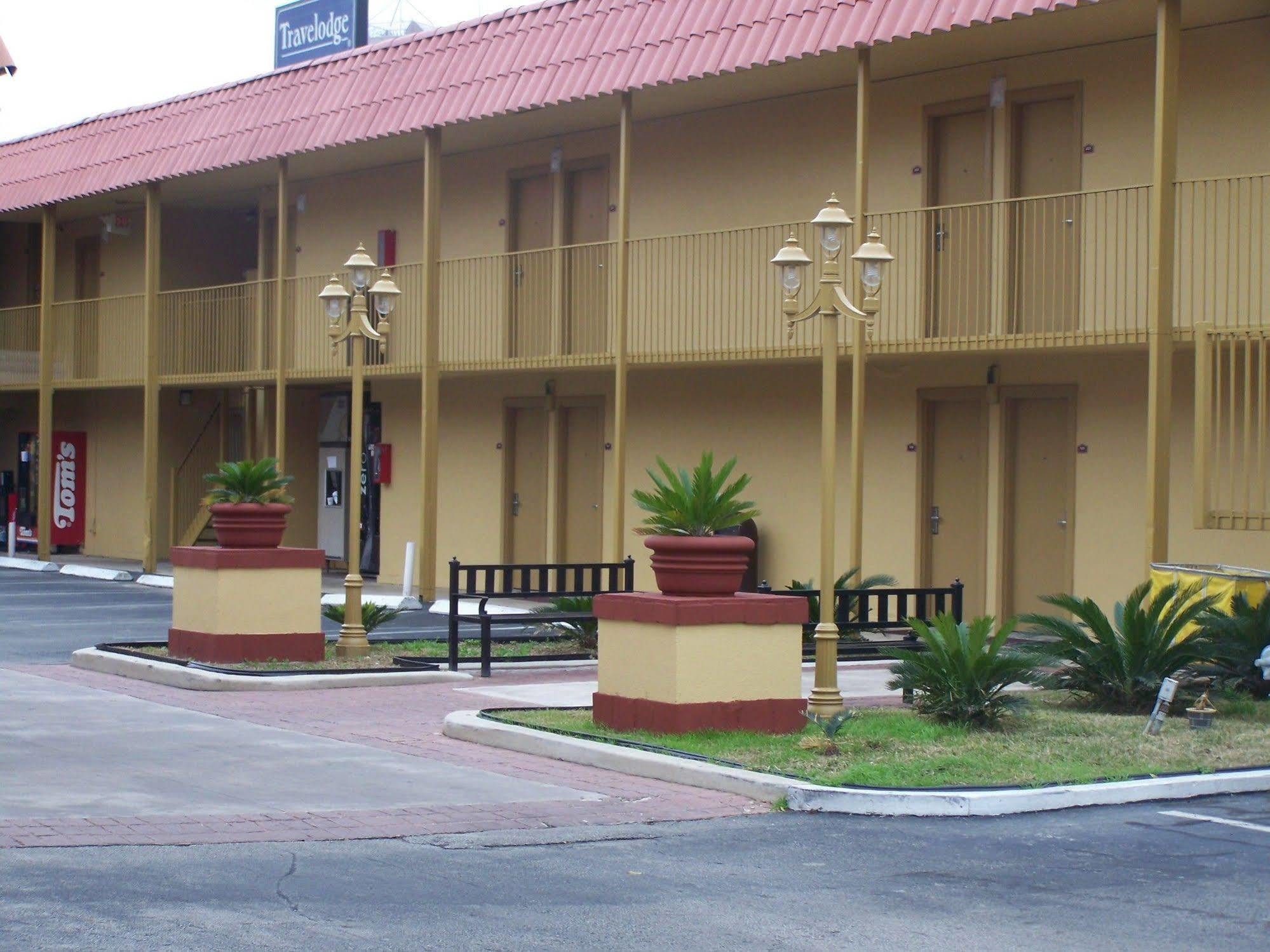 The Inn At Alamo / Riverwalk / Convention Center سان أنطونيو المظهر الخارجي الصورة